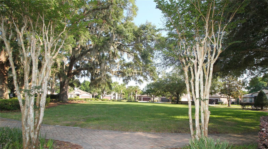 DAVENPORT, Florida 33837, 3 Bedrooms Bedrooms, ,2 BathroomsBathrooms,Residential,For Sale,LAGO,0,MFRG5111436