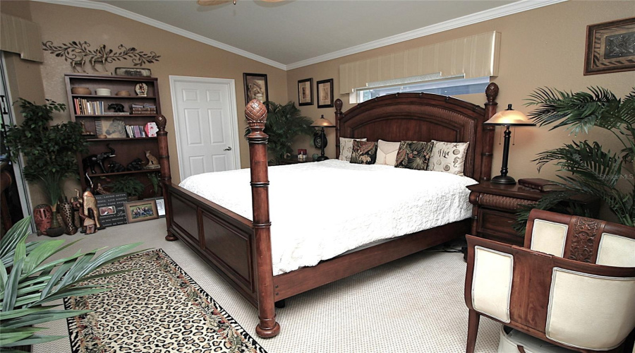 DAVENPORT, Florida 33837, 3 Bedrooms Bedrooms, ,2 BathroomsBathrooms,Residential,For Sale,LAGO,0,MFRG5111436