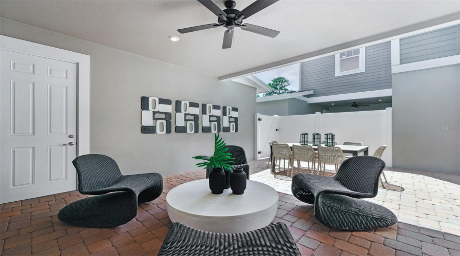 Island Village Amelia Model Lanai