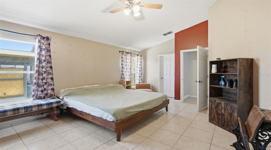 DAVENPORT, Florida 33837, 3 Bedrooms Bedrooms, ,2 BathroomsBathrooms,Residential,For Sale,ROLLINS,0,MFRG5111518