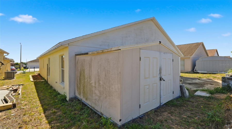 DAVENPORT, Florida 33837, 3 Bedrooms Bedrooms, ,2 BathroomsBathrooms,Residential,For Sale,ROLLINS,0,MFRG5111518