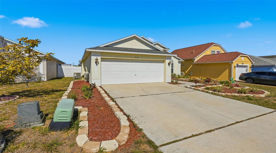 DAVENPORT, Florida 33837, 3 Bedrooms Bedrooms, ,2 BathroomsBathrooms,Residential,For Sale,ROLLINS,0,MFRG5111518