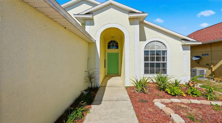 DAVENPORT, Florida 33837, 3 Bedrooms Bedrooms, ,2 BathroomsBathrooms,Residential,For Sale,ROLLINS,0,MFRG5111518