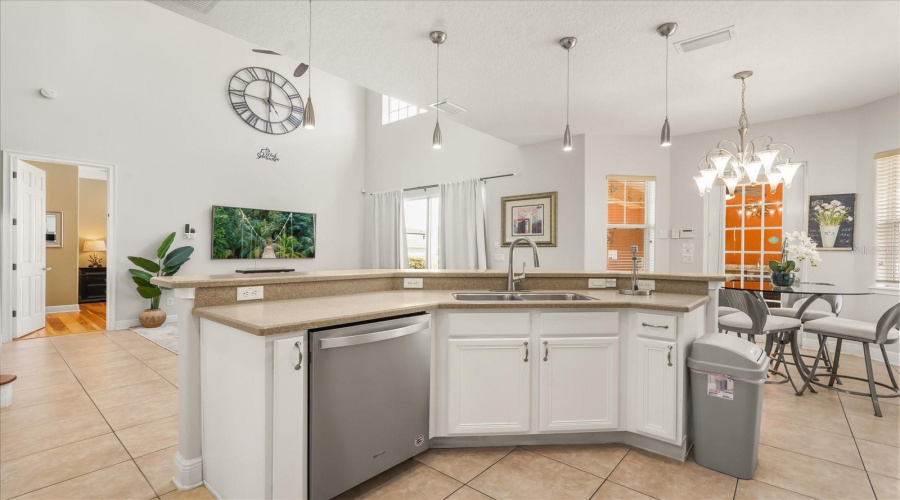 REUNION, Florida 34747, 5 Bedrooms Bedrooms, ,4 BathroomsBathrooms,Residential,For Sale,EXCITEMENT,0,MFRO6401712