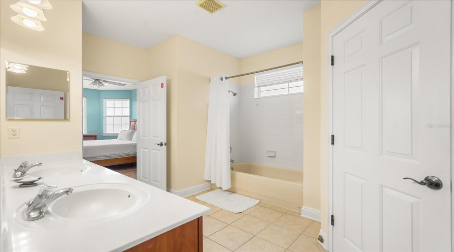 REUNION, Florida 34747, 5 Bedrooms Bedrooms, ,4 BathroomsBathrooms,Residential,For Sale,EXCITEMENT,0,MFRO6401712