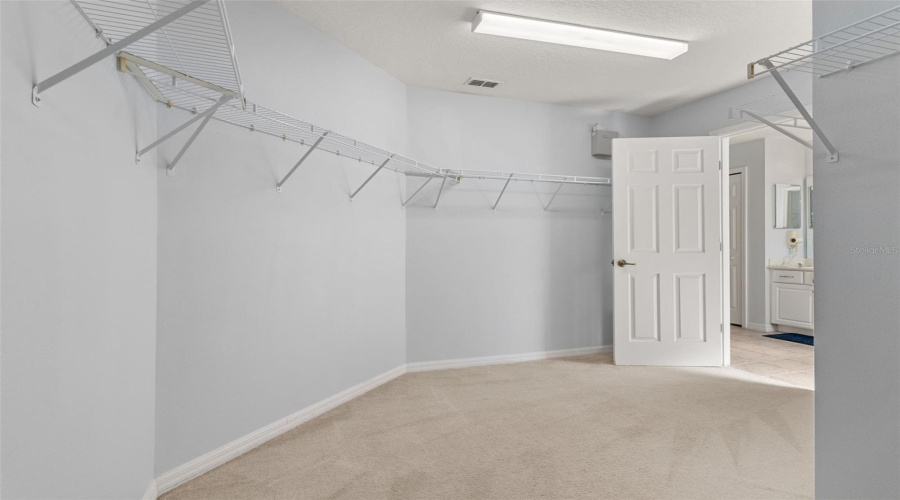 DAVENPORT, Florida 33837, 4 Bedrooms Bedrooms, ,3 BathroomsBathrooms,Residential,For Sale,ORANGE COSMOS,0,MFRS5148483