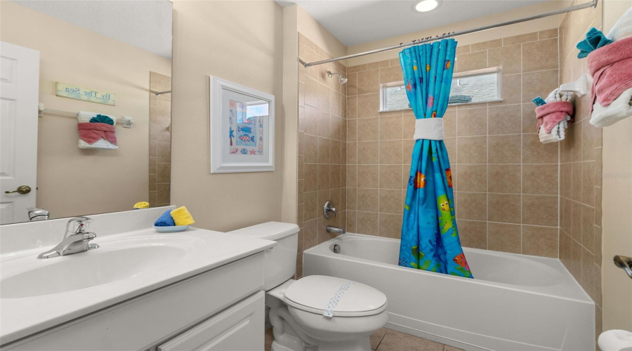 DAVENPORT, Florida 33837, 4 Bedrooms Bedrooms, ,3 BathroomsBathrooms,Residential,For Sale,ORANGE COSMOS,0,MFRS5148483