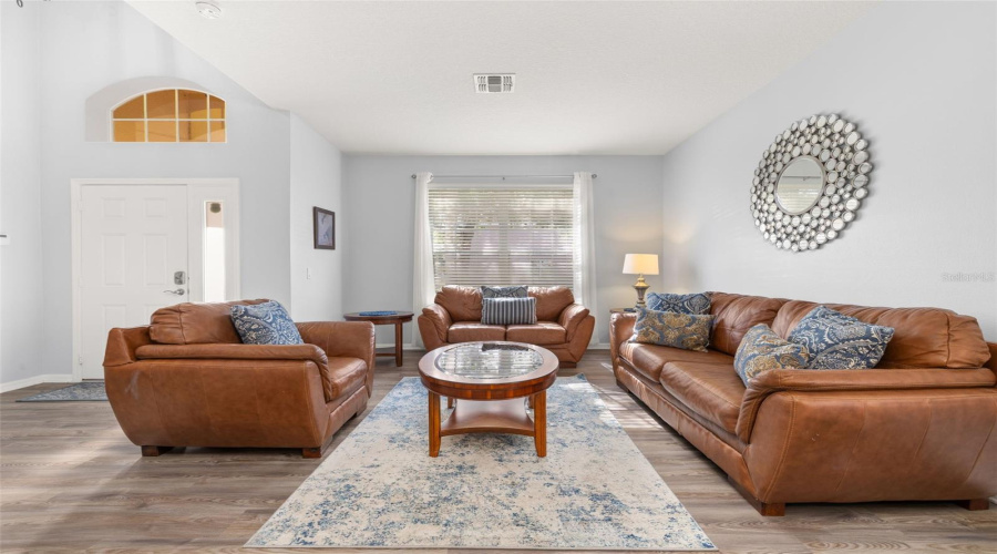 DAVENPORT, Florida 33837, 4 Bedrooms Bedrooms, ,3 BathroomsBathrooms,Residential,For Sale,ORANGE COSMOS,0,MFRS5148483