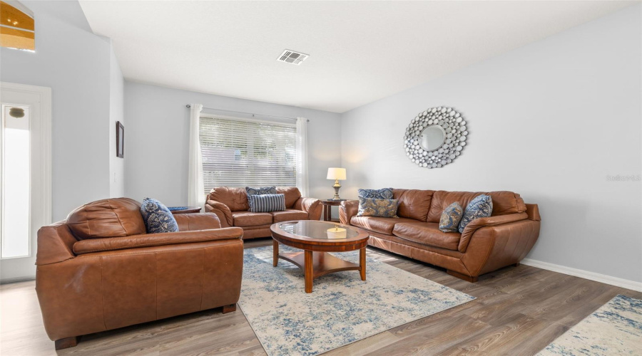 DAVENPORT, Florida 33837, 4 Bedrooms Bedrooms, ,3 BathroomsBathrooms,Residential,For Sale,ORANGE COSMOS,0,MFRS5148483