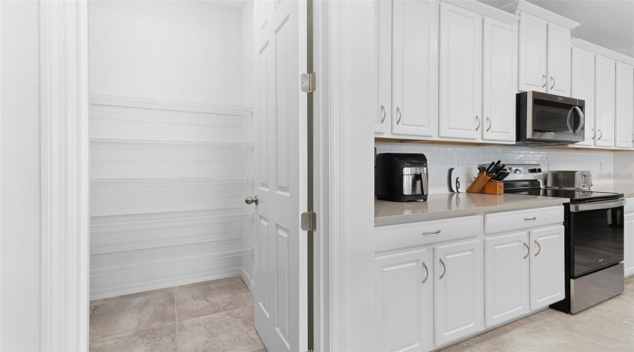 KISSIMMEE, Florida 34747, 9 Bedrooms Bedrooms, ,6 BathroomsBathrooms,Residential,For Sale,CAROLINE BAY,0,MFRS5148270