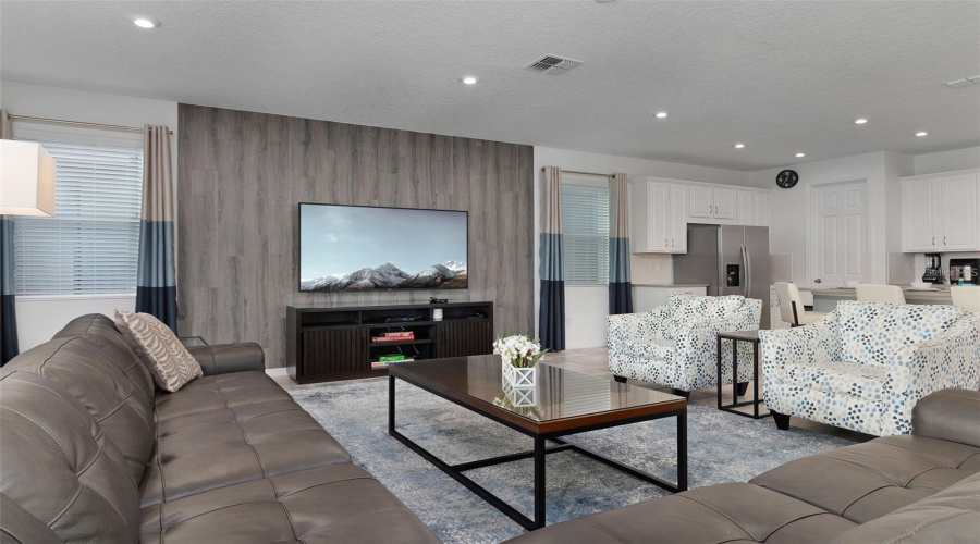 KISSIMMEE, Florida 34747, 9 Bedrooms Bedrooms, ,6 BathroomsBathrooms,Residential,For Sale,CAROLINE BAY,0,MFRS5148270