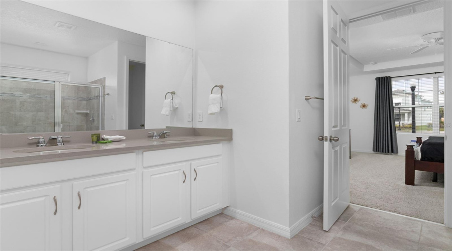 KISSIMMEE, Florida 34747, 9 Bedrooms Bedrooms, ,6 BathroomsBathrooms,Residential,For Sale,CAROLINE BAY,0,MFRS5148270