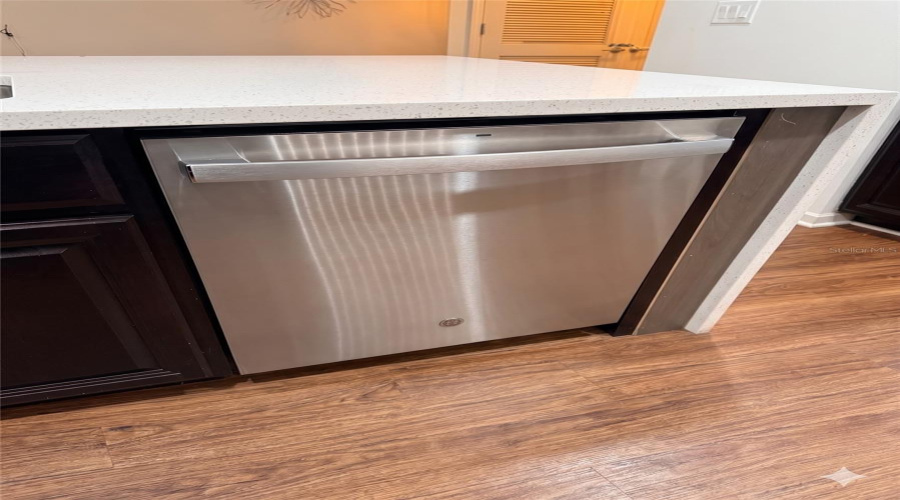 KISSIMMEE, Florida 34747, 5 Bedrooms Bedrooms, ,5 BathroomsBathrooms,Residential,For Sale,BUCCANEER PALM,0,MFRO6402181