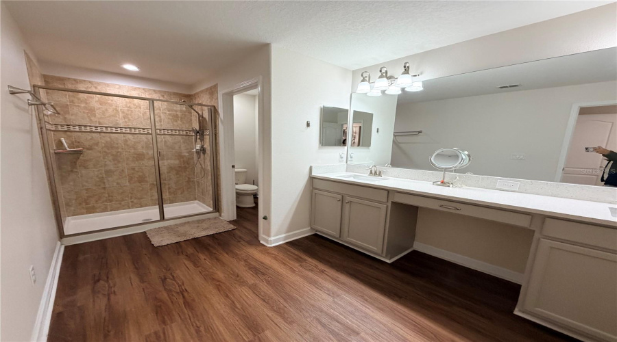 KISSIMMEE, Florida 34747, 5 Bedrooms Bedrooms, ,5 BathroomsBathrooms,Residential,For Sale,BUCCANEER PALM,0,MFRO6402181