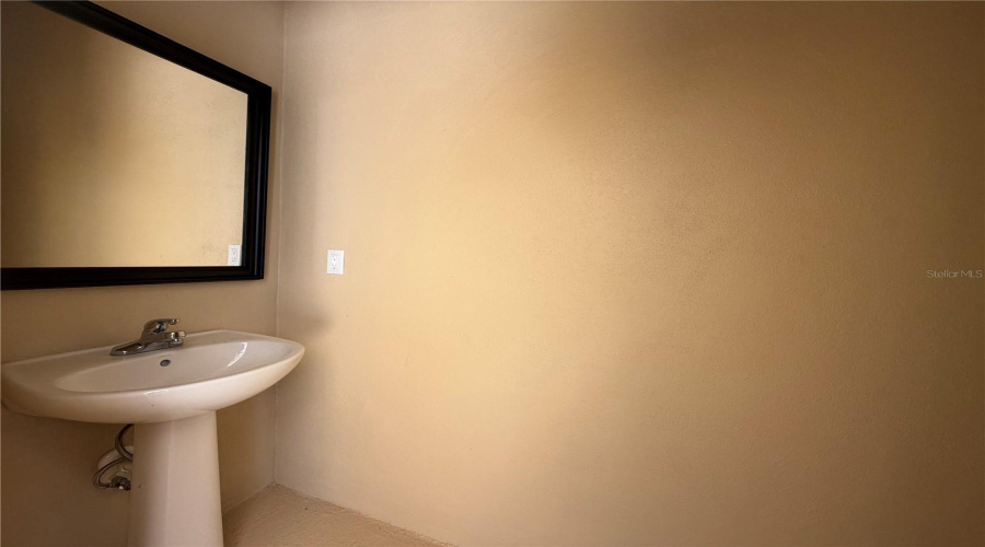 Pool half bath