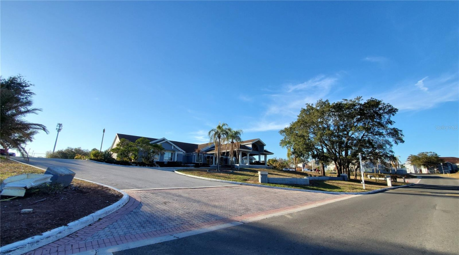 DAVENPORT, Florida 33897, 4 Bedrooms Bedrooms, ,3 BathroomsBathrooms,Residential,For Sale,MANGO,0,MFRG5108797