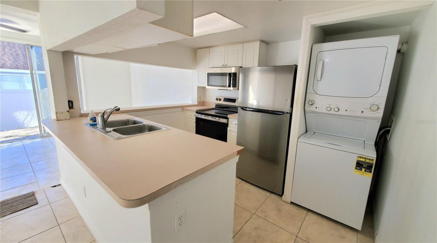 DAVENPORT, Florida 33897, 4 Bedrooms Bedrooms, ,3 BathroomsBathrooms,Residential,For Sale,MANGO,0,MFRG5108797