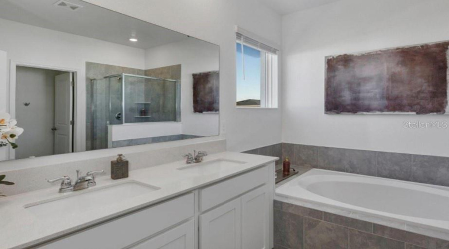 DAVENPORT, Florida 33896, 3 Bedrooms Bedrooms, ,3 BathroomsBathrooms,Residential,For Sale,SWING,0,MFRS5148445