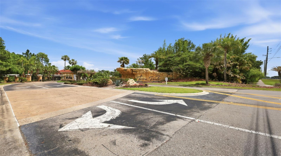 KISSIMMEE, Florida 34746, 4 Bedrooms Bedrooms, ,3 BathroomsBathrooms,Residential,For Sale,ORMOND BEACH,0,MFRO6402310