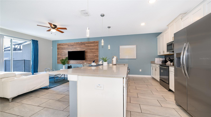 KISSIMMEE, Florida 34746, 4 Bedrooms Bedrooms, ,3 BathroomsBathrooms,Residential,For Sale,WINDERMERE,0,MFRO6402327