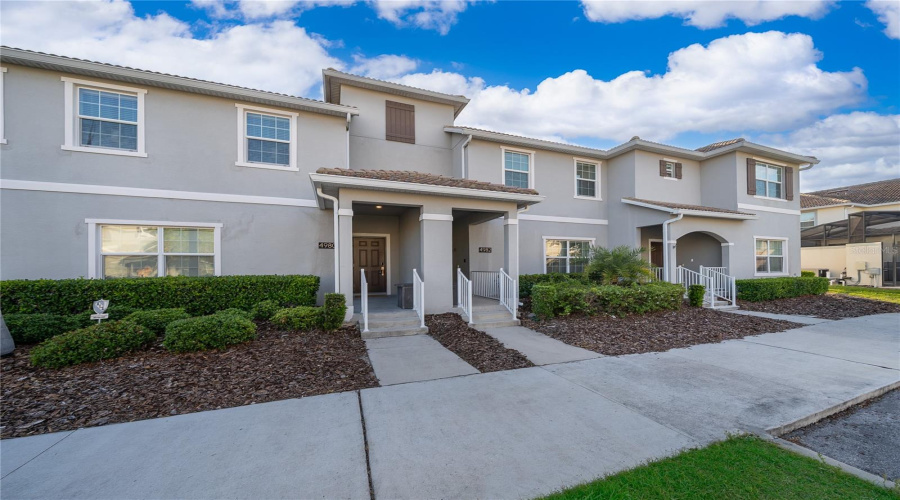KISSIMMEE, Florida 34746, 4 Bedrooms Bedrooms, ,3 BathroomsBathrooms,Residential,For Sale,WINDERMERE,0,MFRO6402327