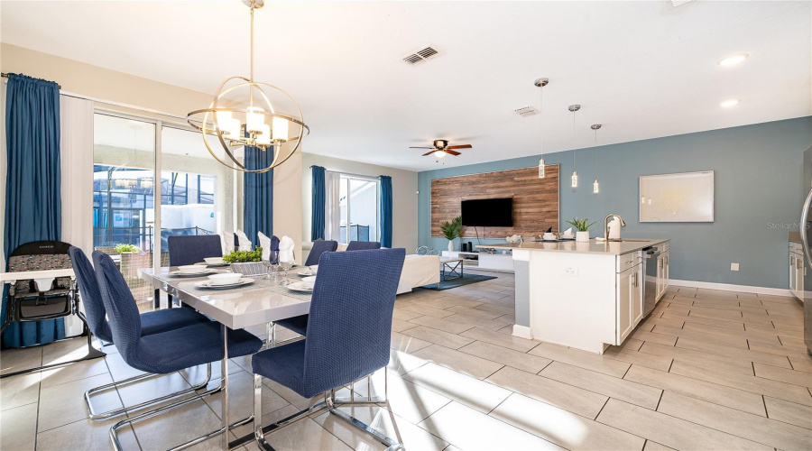 KISSIMMEE, Florida 34746, 4 Bedrooms Bedrooms, ,3 BathroomsBathrooms,Residential,For Sale,WINDERMERE,0,MFRO6402327