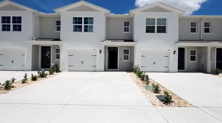 DAVENPORT, Florida 33837, 3 Bedrooms Bedrooms, ,2 BathroomsBathrooms,Residential,For Sale,ROCK ELM,0,MFRO6402341