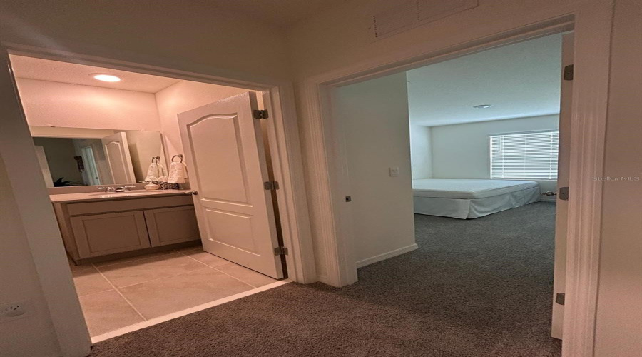 DAVENPORT, Florida 33837, 3 Bedrooms Bedrooms, ,2 BathroomsBathrooms,Residential,For Sale,ROCK ELM,0,MFRO6402341