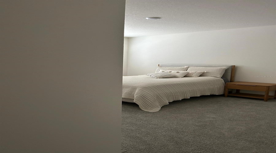 DAVENPORT, Florida 33837, 3 Bedrooms Bedrooms, ,2 BathroomsBathrooms,Residential,For Sale,ROCK ELM,0,MFRO6402341