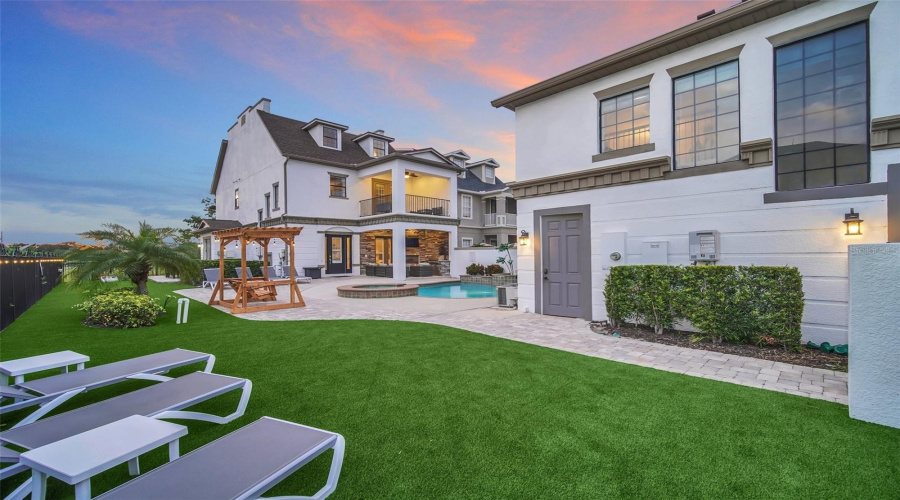 REUNION, Florida 34747, 7 Bedrooms Bedrooms, ,5 BathroomsBathrooms,Residential,For Sale,COROLLA,0,MFRO6402241