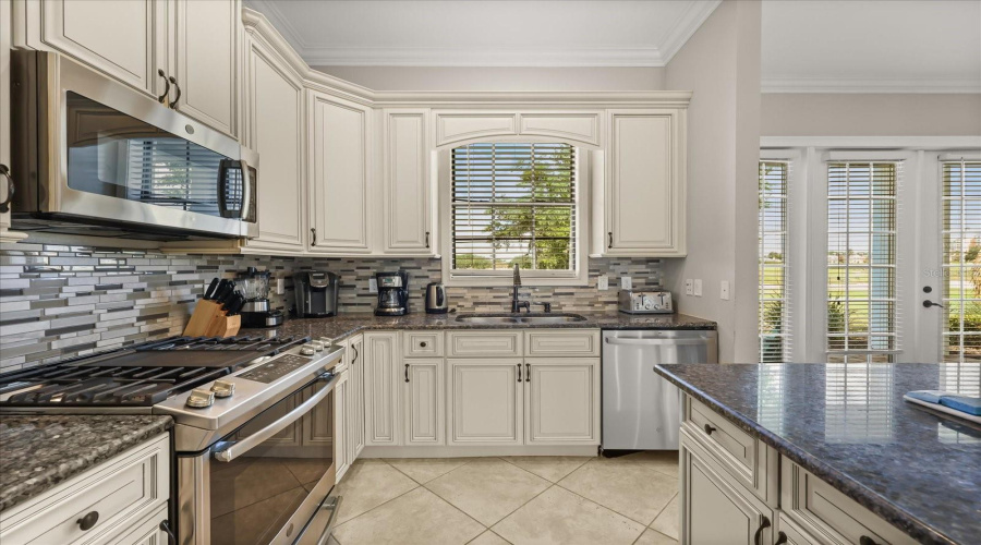 REUNION, Florida 34747, 7 Bedrooms Bedrooms, ,5 BathroomsBathrooms,Residential,For Sale,COROLLA,0,MFRO6402241