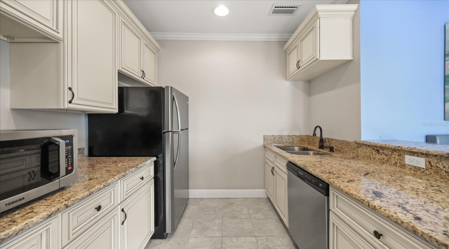 REUNION, Florida 34747, 7 Bedrooms Bedrooms, ,5 BathroomsBathrooms,Residential,For Sale,COROLLA,0,MFRO6402241