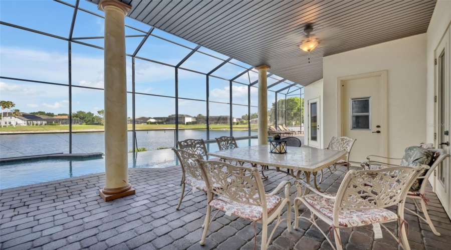 KISSIMMEE, Florida 34747, 9 Bedrooms Bedrooms, ,10 BathroomsBathrooms,Residential,For Sale,FORMOSA,0,MFRS5148635