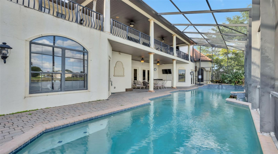 KISSIMMEE, Florida 34747, 9 Bedrooms Bedrooms, ,10 BathroomsBathrooms,Residential,For Sale,FORMOSA,0,MFRS5148635