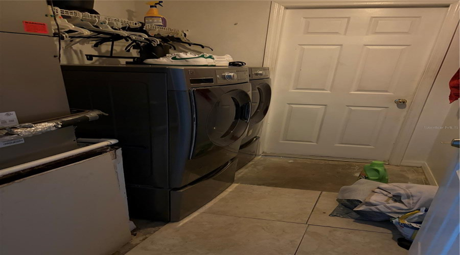 KISSIMMEE, Florida 34746, 4 Bedrooms Bedrooms, ,2 BathroomsBathrooms,Residential,For Sale,EAGLE POINTE,0,MFRS5148539