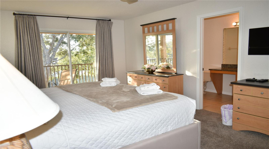 DAVENPORT, Florida 33897, 4 Bedrooms Bedrooms, ,3 BathroomsBathrooms,Residential,For Sale,LA MIRAGE,0,MFRO6370925