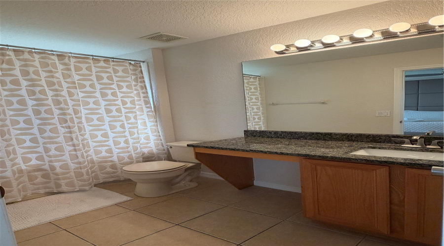 DAVENPORT, Florida 33897, 4 Bedrooms Bedrooms, ,3 BathroomsBathrooms,Residential,For Sale,LA MIRAGE,0,MFRO6370925