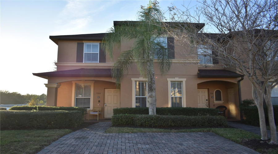 DAVENPORT, Florida 33897, 4 Bedrooms Bedrooms, ,3 BathroomsBathrooms,Residential,For Sale,LA MIRAGE,0,MFRO6370925
