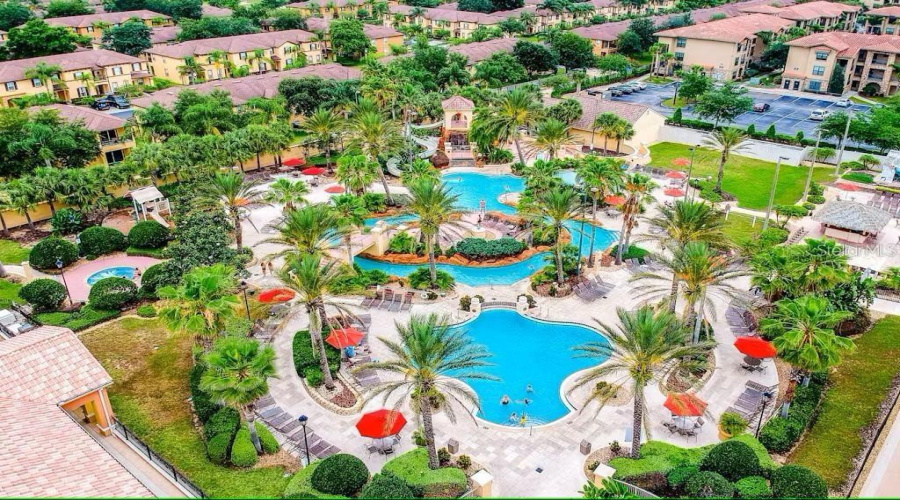 DAVENPORT, Florida 33897, 4 Bedrooms Bedrooms, ,3 BathroomsBathrooms,Residential,For Sale,LA MIRAGE,0,MFRO6370925