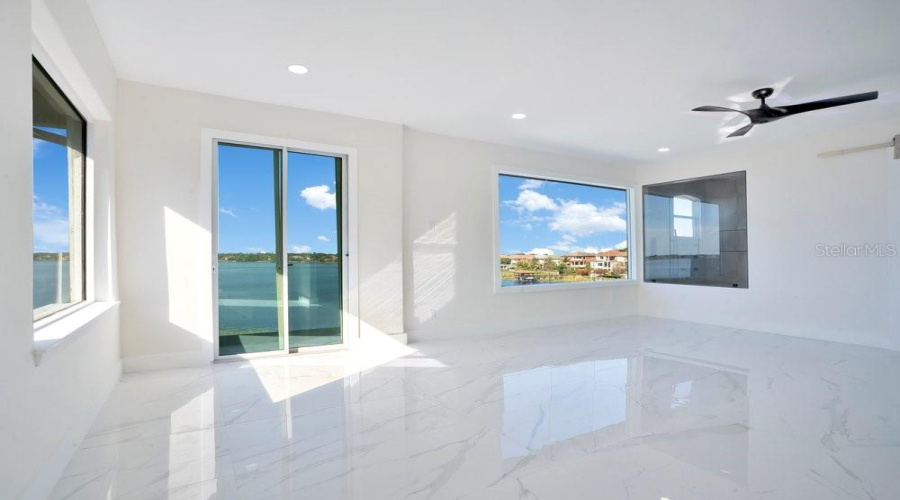 ORLANDO, Florida 32836, 5 Bedrooms Bedrooms, ,5 BathroomsBathrooms,Residential,For Sale,FIRENZE,0,MFRO6402107