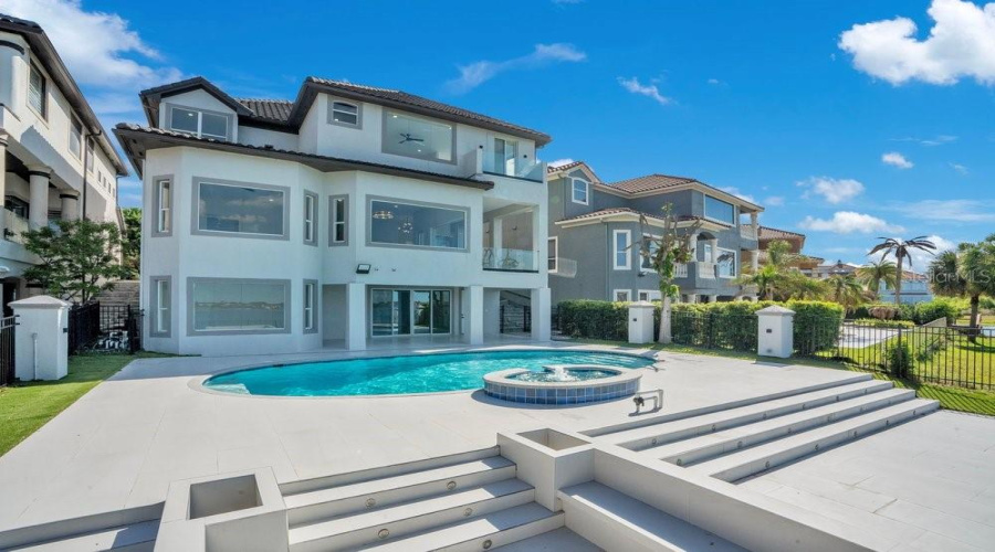 ORLANDO, Florida 32836, 5 Bedrooms Bedrooms, ,5 BathroomsBathrooms,Residential,For Sale,FIRENZE,0,MFRO6402107