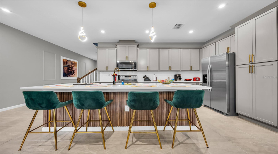 KISSIMMEE, Florida 34747, 6 Bedrooms Bedrooms, ,4 BathroomsBathrooms,Residential,For Sale,ZABALLINA,0,MFRO6401597