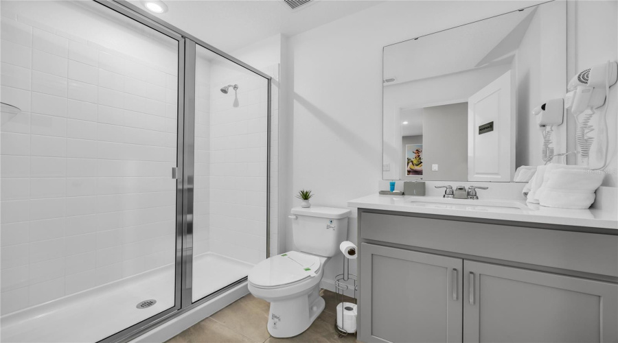 KISSIMMEE, Florida 34747, 6 Bedrooms Bedrooms, ,4 BathroomsBathrooms,Residential,For Sale,ZABALLINA,0,MFRO6401597