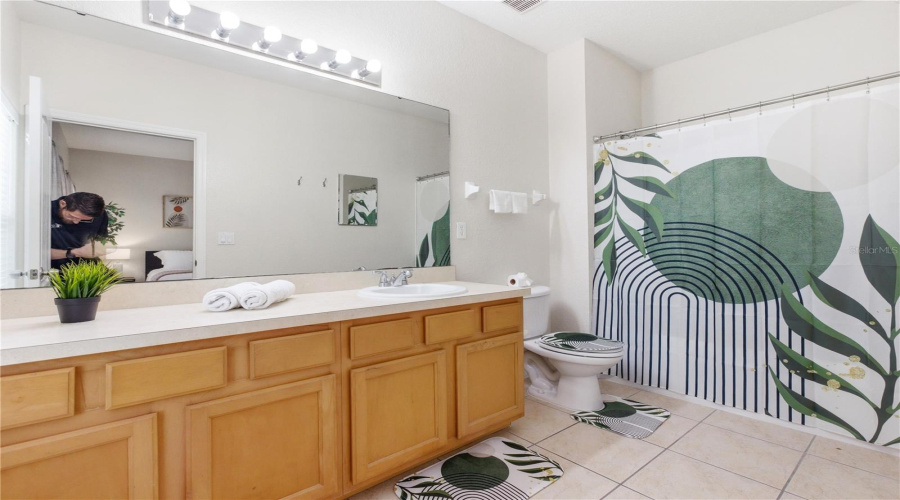 KISSIMMEE, Florida 34746, 5 Bedrooms Bedrooms, ,3 BathroomsBathrooms,Residential,For Sale,CARAVELLE,0,MFRO6402472