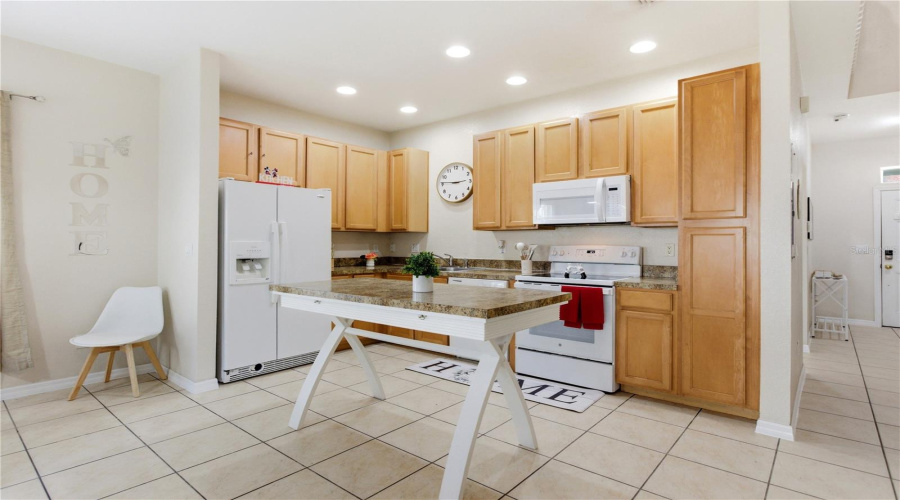 KISSIMMEE, Florida 34746, 5 Bedrooms Bedrooms, ,3 BathroomsBathrooms,Residential,For Sale,CARAVELLE,0,MFRO6402472