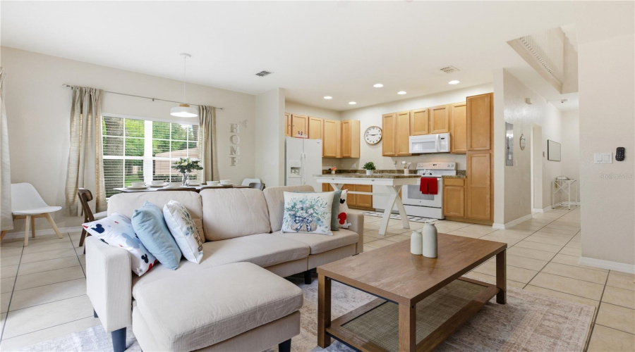 KISSIMMEE, Florida 34746, 5 Bedrooms Bedrooms, ,3 BathroomsBathrooms,Residential,For Sale,CARAVELLE,0,MFRO6402472