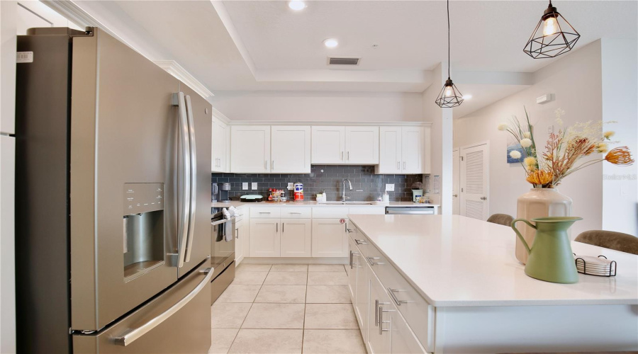 KISSIMMEE, Florida 34746, 2 Bedrooms Bedrooms, ,2 BathroomsBathrooms,Residential,For Sale,PARADOX,0,MFRO6401403