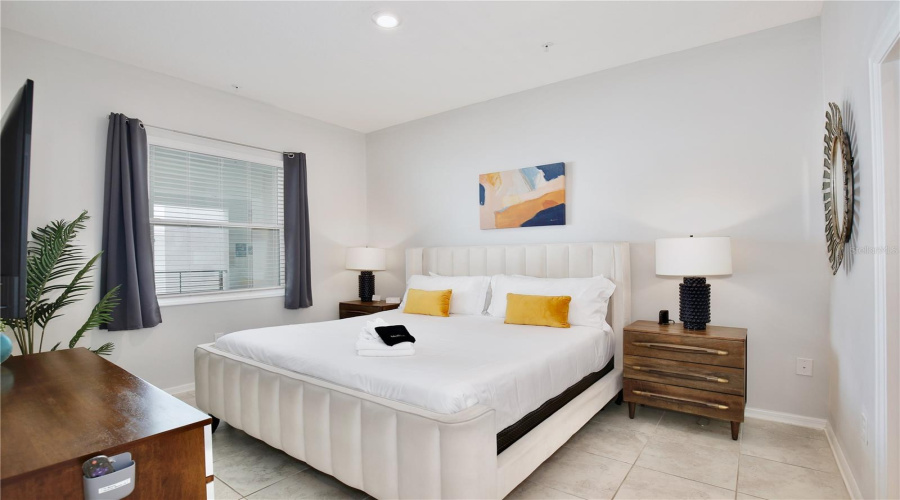 KISSIMMEE, Florida 34746, 2 Bedrooms Bedrooms, ,2 BathroomsBathrooms,Residential,For Sale,PARADOX,0,MFRO6401403