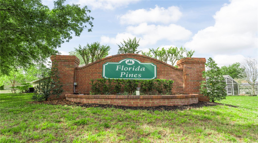 DAVENPORT, Florida 33897, 4 Bedrooms Bedrooms, ,3 BathroomsBathrooms,Residential,For Sale,PINE CONE,0,MFRO6398057