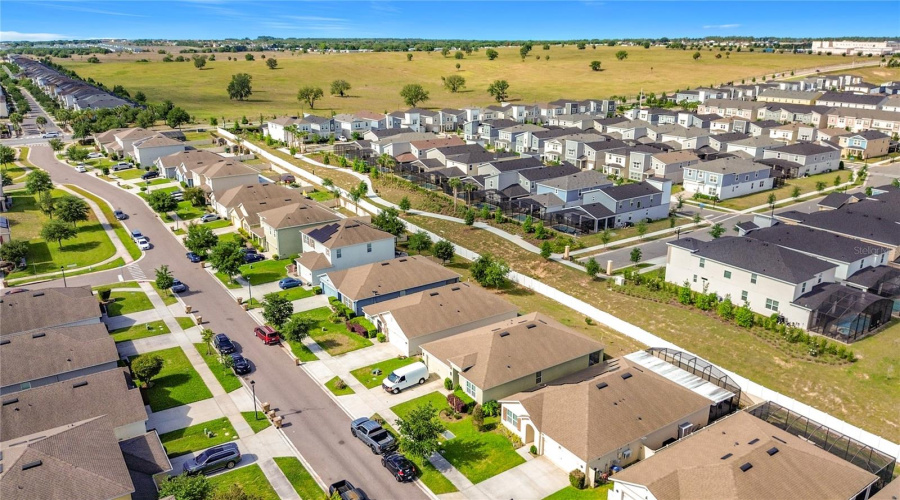 KISSIMMEE, Florida 34747, 4 Bedrooms Bedrooms, ,2 BathroomsBathrooms,Residential,For Sale,WHITE POPPY,0,MFRO6402216